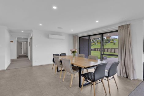 Photo of property in 14 Oakridge Place, Morrinsville, 3375