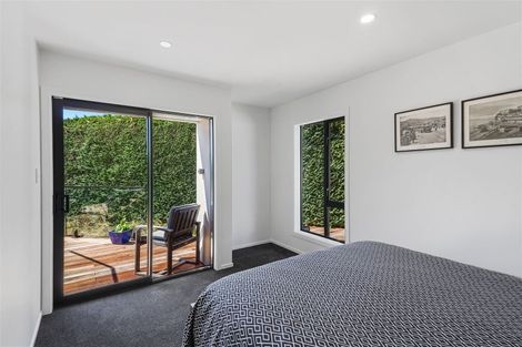 Photo of property in 2/11 Belleview Terrace, Mount Pleasant, Christchurch, 8081