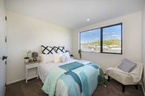 Photo of property in 10 Balthazar Road, Kumeu, 0810