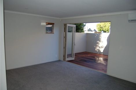 Photo of property in 490b Manchester Street, St Albans, Christchurch, 8014