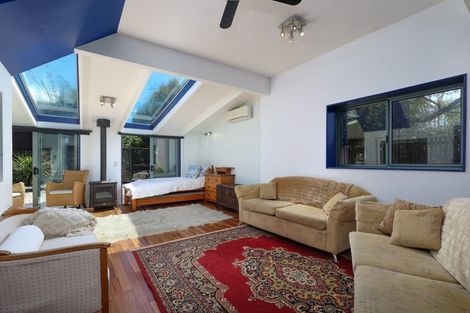 Photo of property in 90 Point Road, Monaco, Nelson, 7011