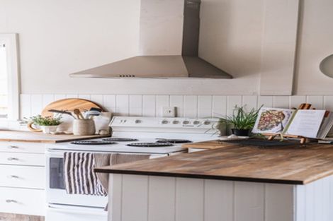 Photo of property in 2 Fairs Road, Milson, Palmerston North, 4414