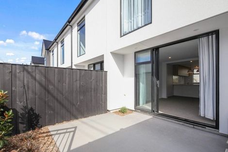 Photo of property in 4/8 New Brighton Road, Shirley, Christchurch, 8061
