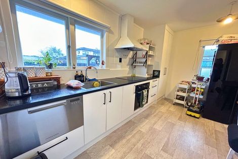 Photo of property in 626 Te Atatu Road, Te Atatu Peninsula, Auckland, 0610