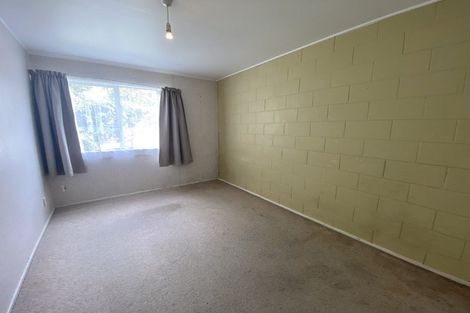 Photo of property in 44e Whites Line West, Woburn, Lower Hutt, 5010