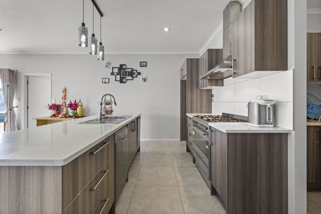 Photo of property in 18 Arista Way, Rototuna North, Hamilton, 3210