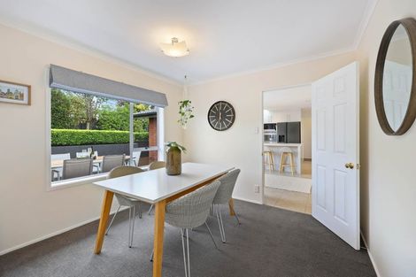 Photo of property in 6 Camira Place, Botany Downs, Auckland, 2010