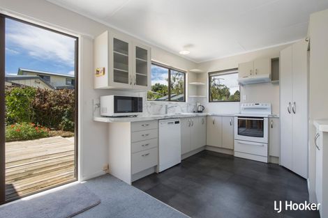 Photo of property in 136 Athenree Road, Athenree, Katikati, 3177