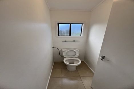 Photo of property in 1/4 Braund Place, Glenfield, Auckland, 0629