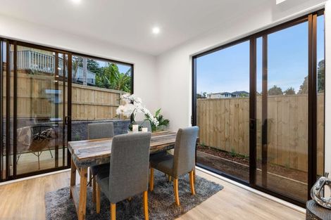 Photo of property in 4/14 Roland Hill, Glen Eden, Auckland, 0602