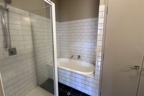 Photo of property in 98 Riddiford Street, Newtown, Wellington, 6021