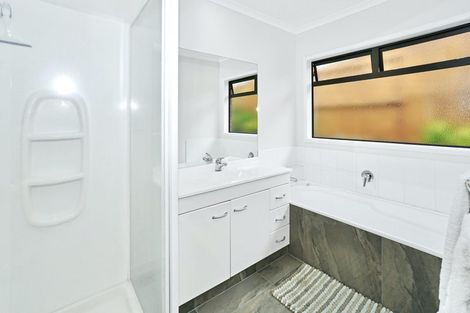 Photo of property in 6 Norm Freeman Drive, Te Puke, 3119