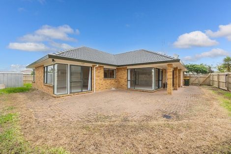 Photo of property in 119 Burswood Drive, Burswood, Auckland, 2013