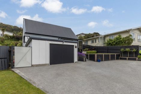 Photo of property in 32 Thimble Lane, Whitby, Porirua, 5024