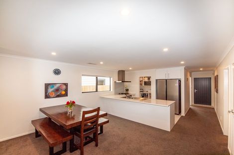 Photo of property in 61 Melksham Drive, Churton Park, Wellington, 6037