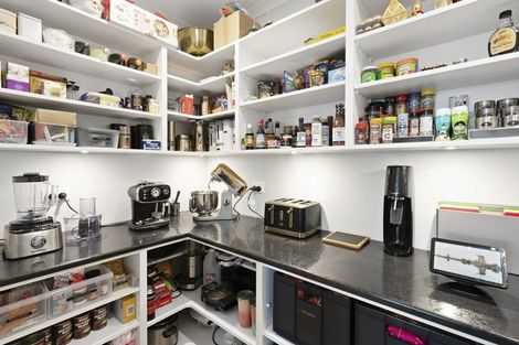 Photo of property in 18 Topsail Way, Whitby, Porirua, 5024