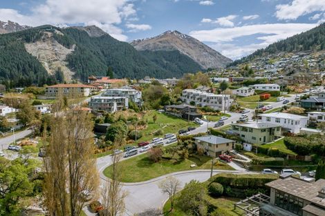 Photo of property in 1 Suburb Street, Queenstown, 9300