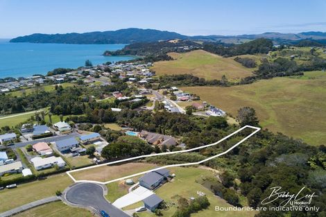 Photo of property in 1 Lori Lane, Coopers Beach, 0420