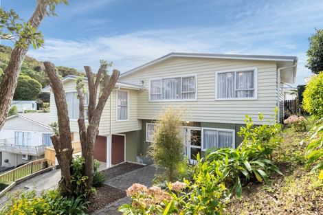 Photo of property in 14 Akatea Road, Korokoro, Lower Hutt, 5012