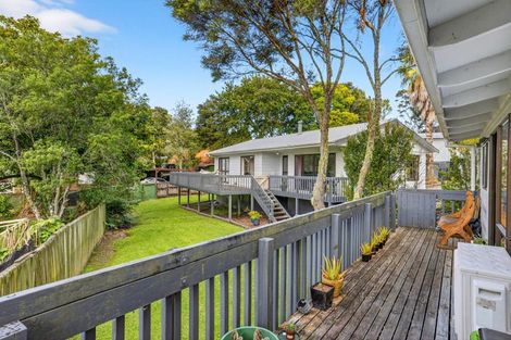 Photo of property in 8 Wirihana Road, Titirangi, Auckland, 0604