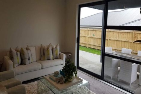 Photo of property in 30 Tyler Davies Drive, Red Beach, 0932