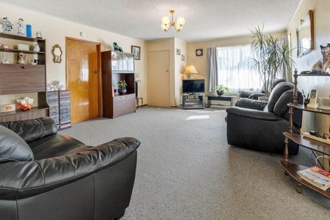 Photo of property in 8 Gardiner Grove, Mangere East, Auckland, 2024