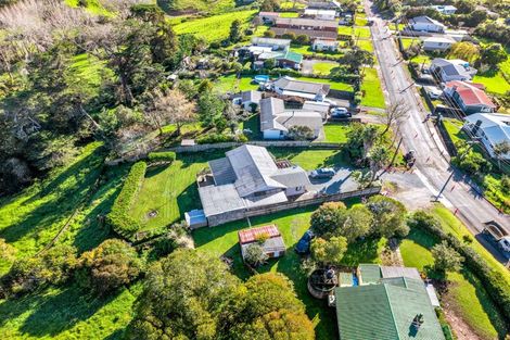 Photo of property in 8 Doctors Hill Road, Maungaturoto, 0520
