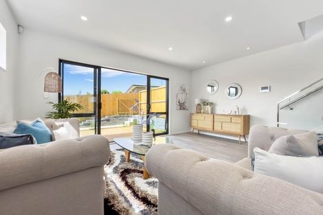 Photo of property in 10c Silver Birch Rise, Henderson, Auckland, 0612