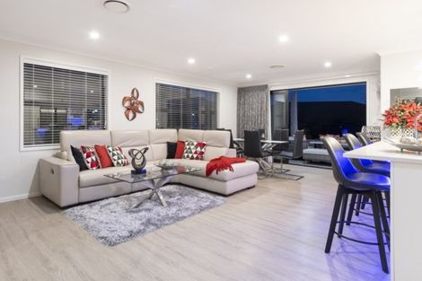 Photo of property in 12 Lakeside Terrace, Omokoroa, 3114