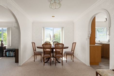 Photo of property in 81 Reynolds Road, Havelock North, 4130