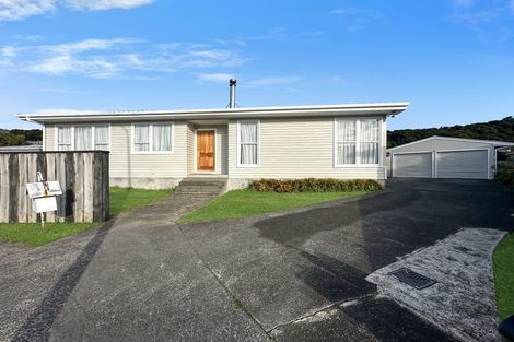 Photo of property in 15 Kerepehi Grove, Wainuiomata, Lower Hutt, 5014
