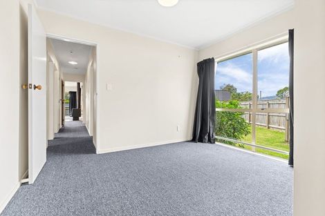 Photo of property in 3 Kirkcaldie Grove, Levin, 5510