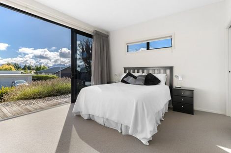 Photo of property in 7 Daniels Terrace, Wanaka, 9305
