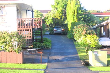 Photo of property in 2/164 Fisher Parade, Farm Cove, Auckland, 2012