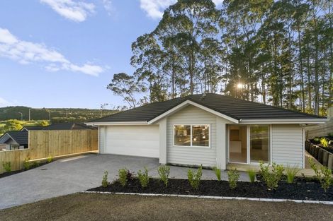 Photo of property in 5 Maraeariki Avenue, Orewa, 0931