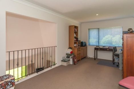 Photo of property in 32 Pohutukawa Drive, Levin, 5571