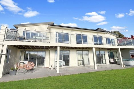 Photo of property in 18 Tamar Street, South Hill, Oamaru, 9400