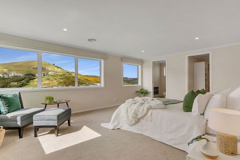 Photo of property in 44 Melksham Drive, Churton Park, Wellington, 6037