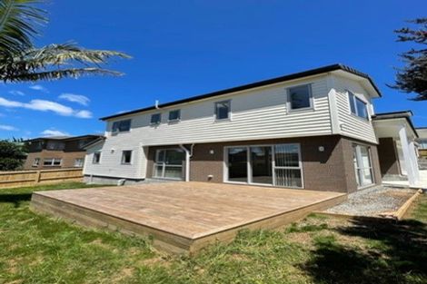 Photo of property in 30 Sorrel Crescent, Bucklands Beach, Auckland, 2012