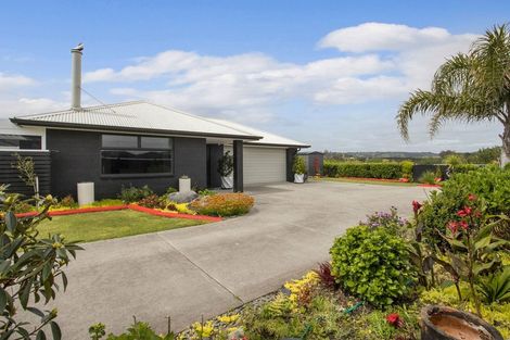 Photo of property in 19 Wairere Rise, Omokoroa, 3114