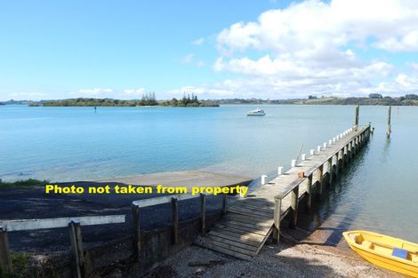 Photo of property in 35 Rangitane Loop Road, Kerikeri, 0294