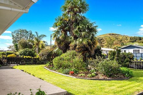 Photo of property in 25 Clark Street, Hikurangi, 0114