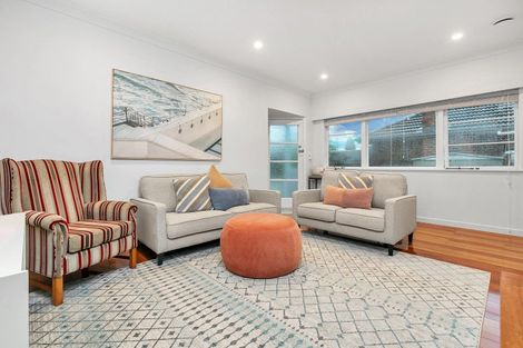 Photo of property in 4 Birkley Road, Bayswater, Auckland, 0622
