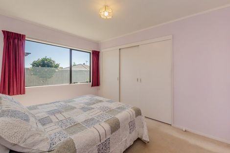 Photo of property in 23 Dennis Taylor Court, Paraparaumu, 5032