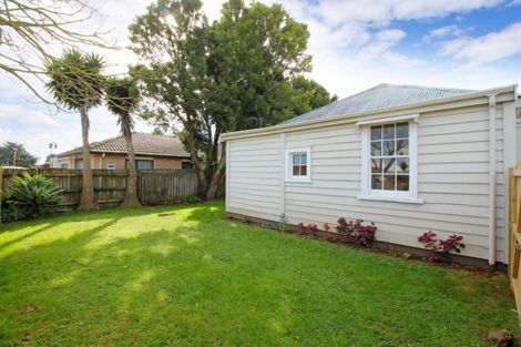 Photo of property in 1/5 Henwood Road, Mangere East, Auckland, 2024