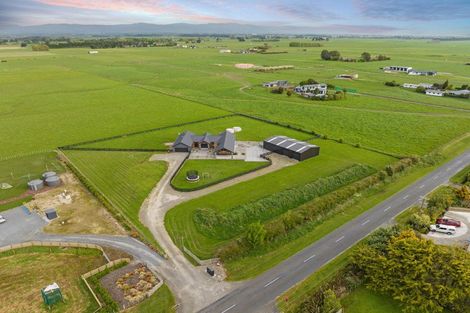 Photo of property in 77 Aranui Road, Kairanga, Palmerston North, 4475