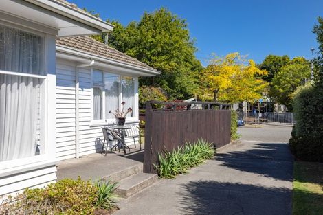 Photo of property in 48 Staveley Street, Avonhead, Christchurch, 8042