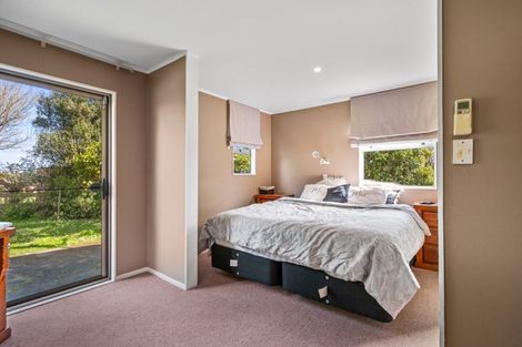 Photo of property in 35- 37 Tokomaru Road, Tokomaru, Palmerston North, 4474