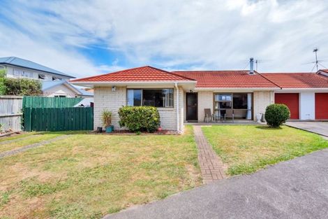 Photo of property in 1/27 Scott Road, Papakura, 2110