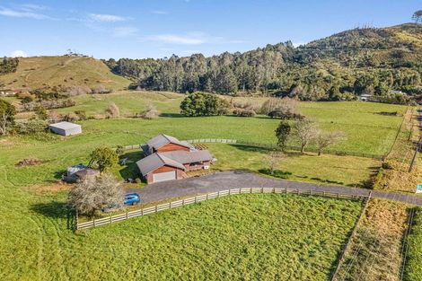 Photo of property in 61 Kanuka Road, Bombay, 2675